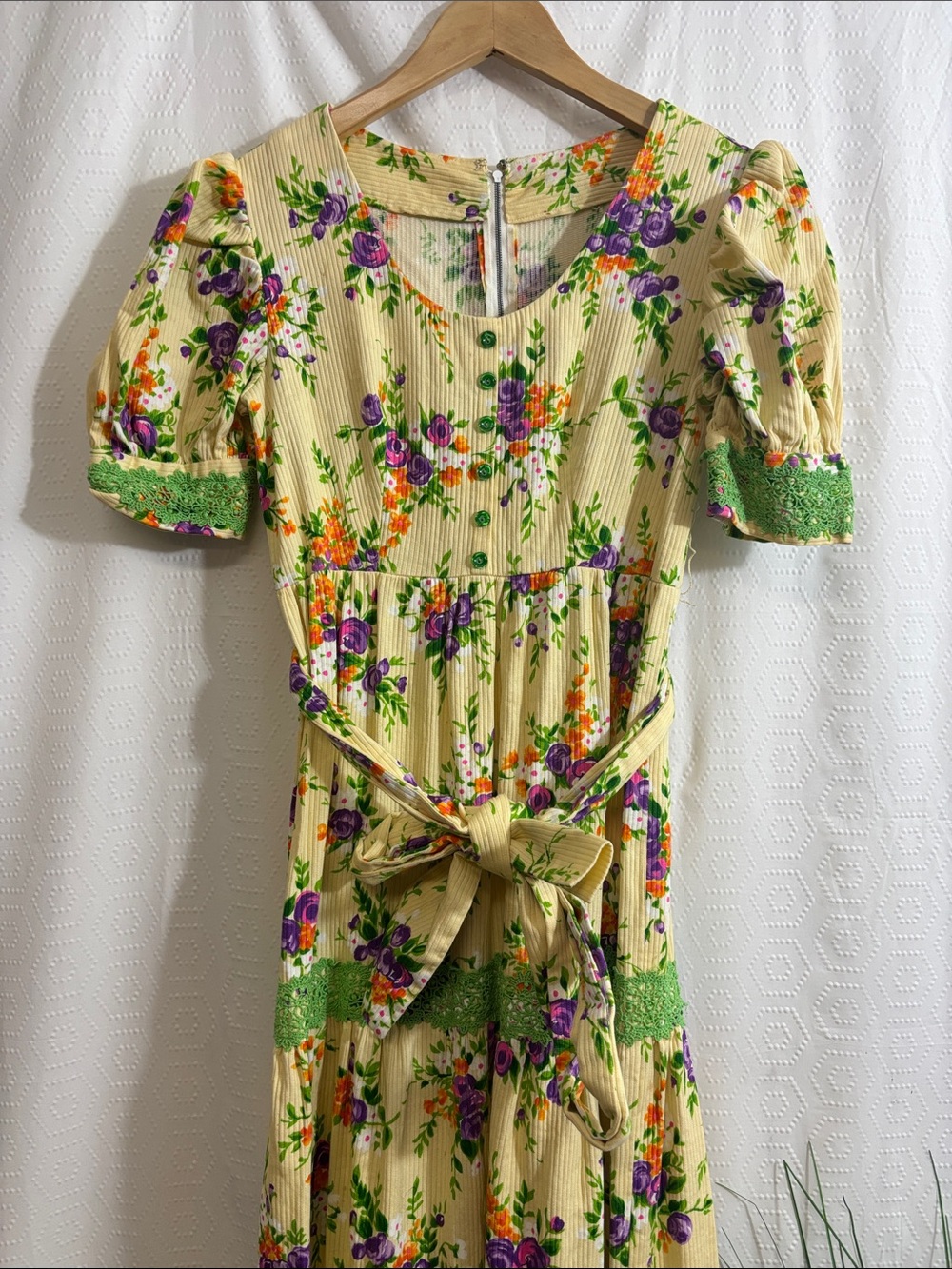 Vintage 70’s Cottage Core Maxi Floral Green Fairy Dress Zip